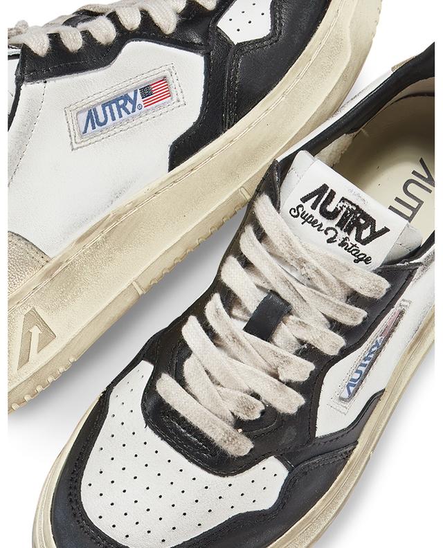 Medalist Super Vintage low-top sneakers with black and platinum details AUTRY