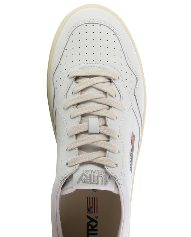 Medalis White Space low-top smooth leather lace-up sneakers AUTRY