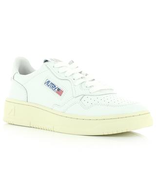 1980s Dallas low-top lace-up sneakers in white AUTRY